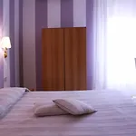 Hotell Alex 3*