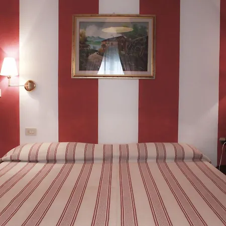 Alex Hotel Florencia