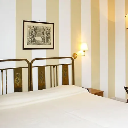 Alex Hotel