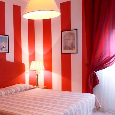 Hotel Alex 3*