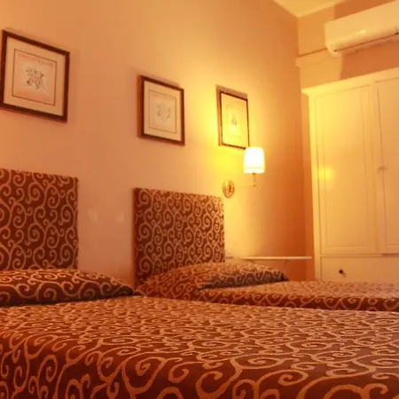 Alex Hotel