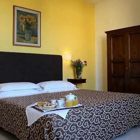 Alex 3* Florence